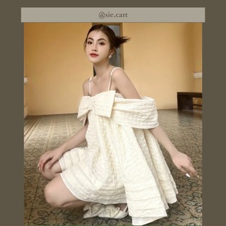 Đầm babydoll xòe nơ ngực rớt vai