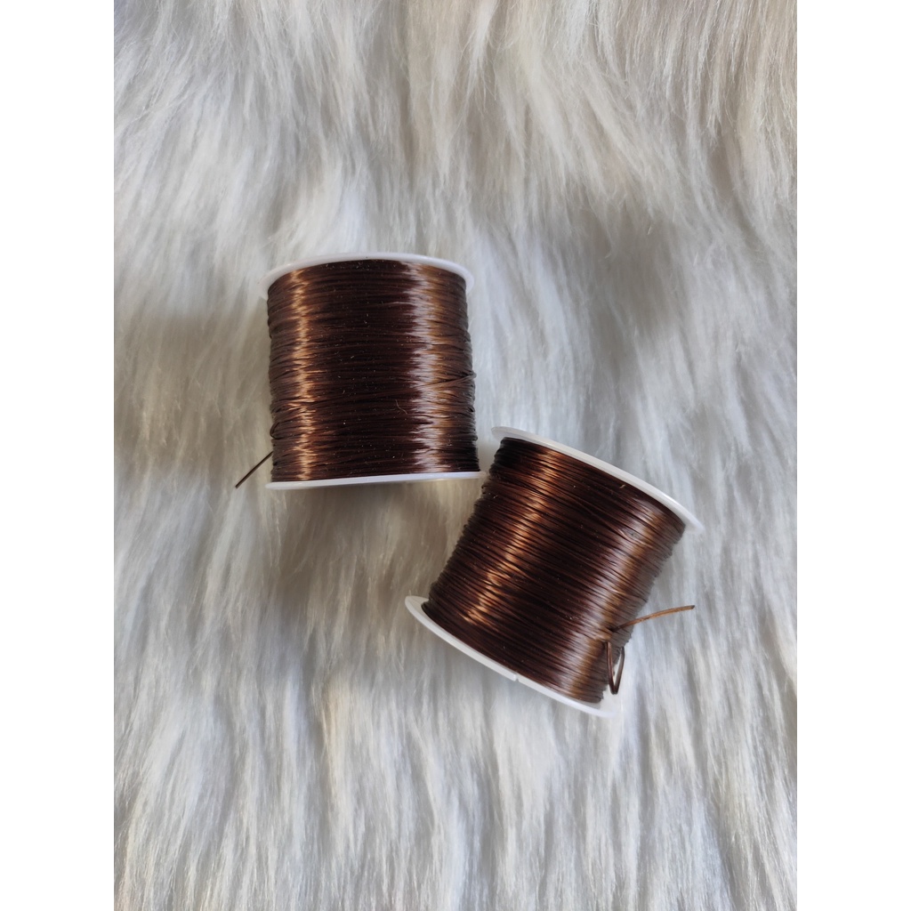 Cuộn chỉ nối tóc màu nâu