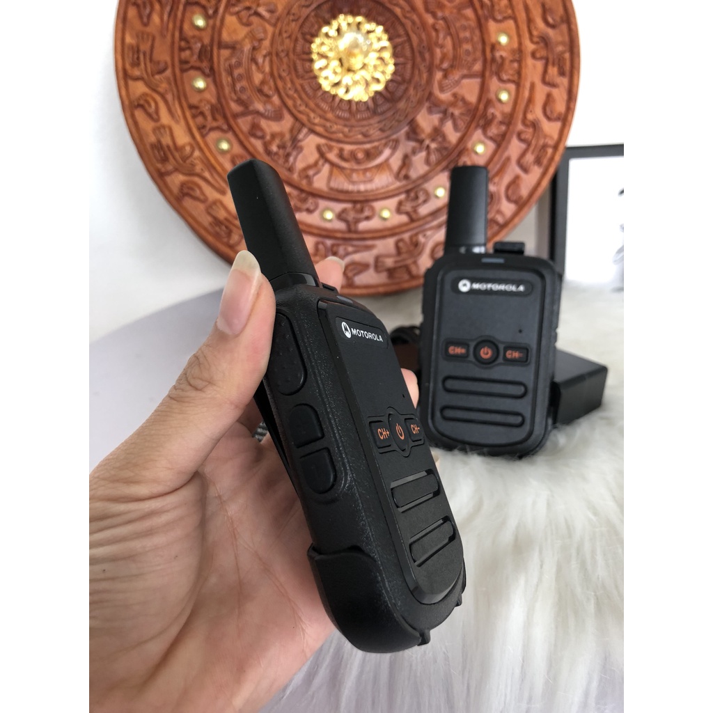 Bộ 03 Máy Bộ Đàm Motorola C1 , Loa To, Pin Dung Lượng Cao, Thiết Kế Nhỏ Gon, Có Chức Năng Khóa Kênh, Bảo Hành 12 Tháng