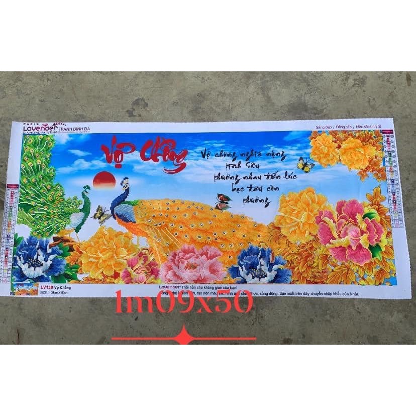 Tranh đính đá vợ chồng KT:106x50cm,tranh chưa đính và chưa khung