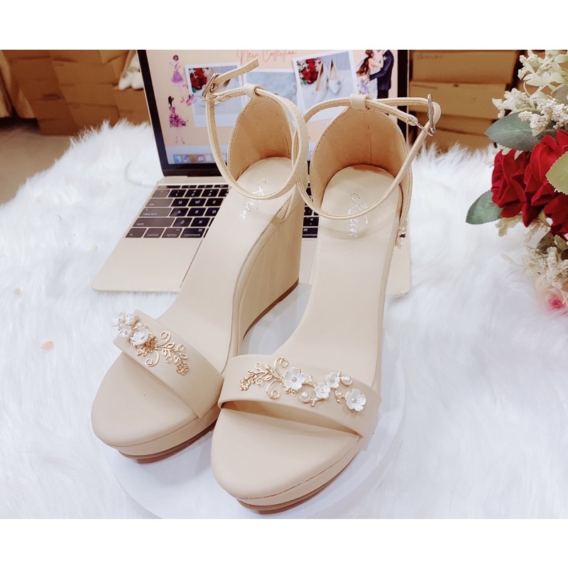 Giày đế xuồng 7p - 10p kết hoa văn xinh xắn