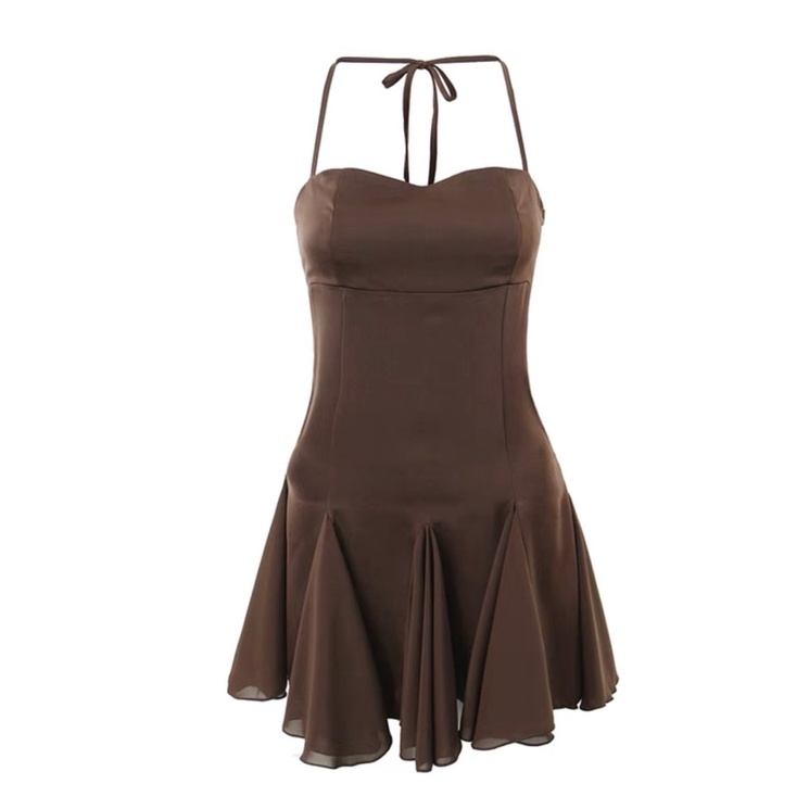 Đầm xoè hai dây cổ yếm