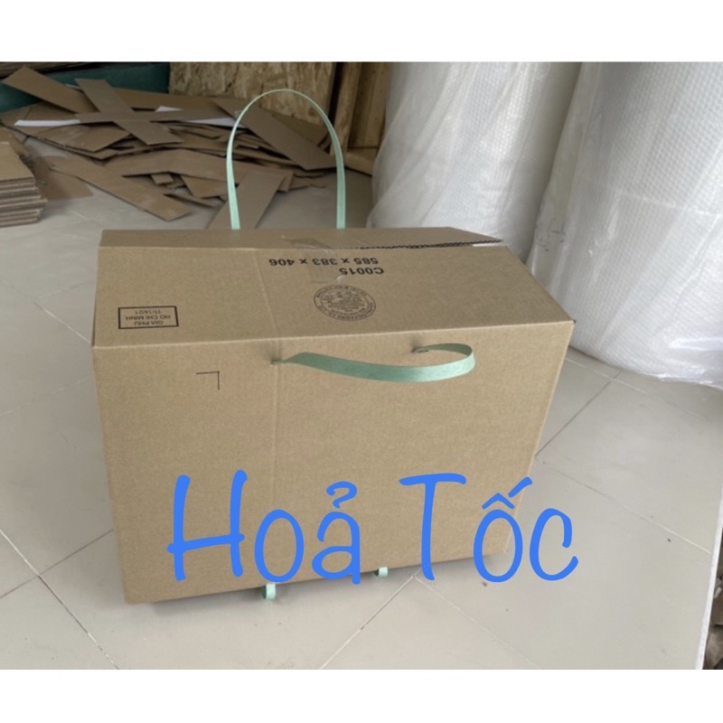 Thùng đi Máy Bay 23kg có quai xách ( giấy dày) combo 2 cái