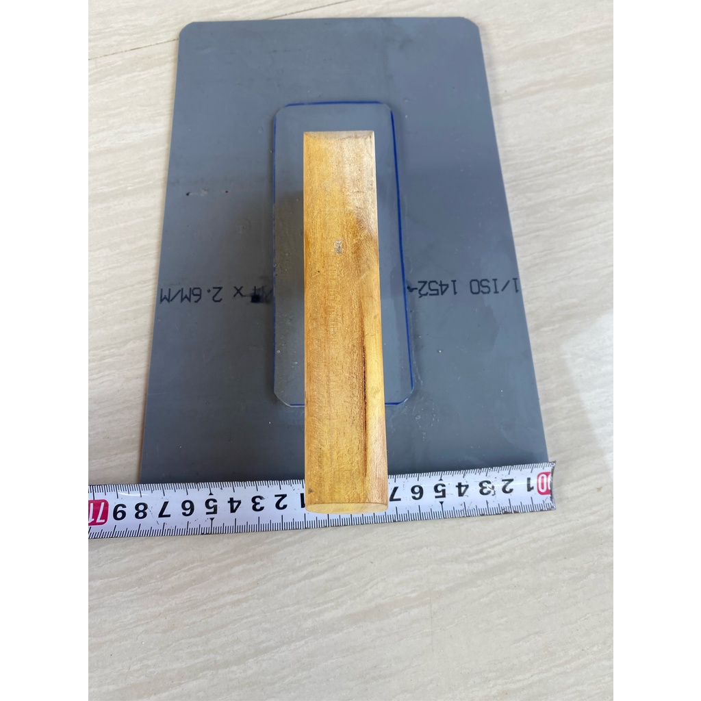 Bàn chà kéo hồ nhựa PVC cán gỗ, bền và không cong vênh