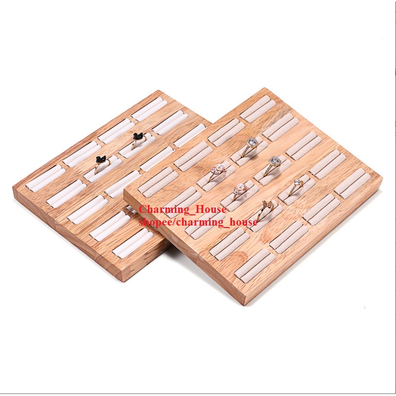 Kệ trưng bày nhẫn khuyên tai bằng gỗ cao cấp