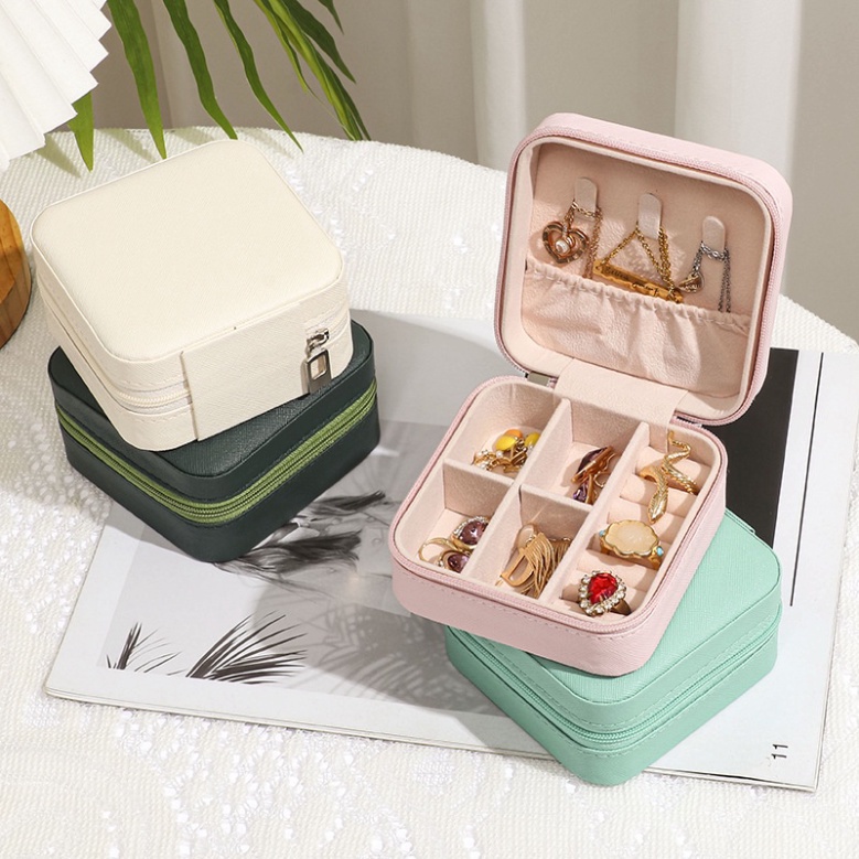 Hộp Bọc Da Đựng Trang Sức Son Phấn Nhiều Ngăn 10x10cm . TT