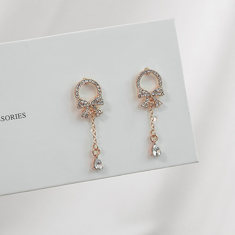 Bông tai pha lê tròn nơ kèm hat châu lấp lánh hàn quốc YU03