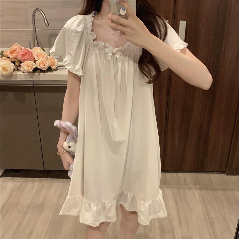 Đầm ngủ dáng rộng ngắn tay màu trắng, đồ ngủ công chúa mùa hè