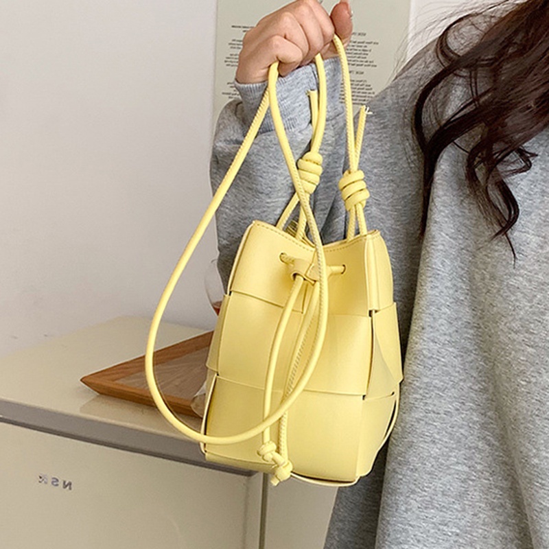 Túi Đeo Chéo Dệt Tay Cao Cấp Thời Trang Dành Cho Nữ