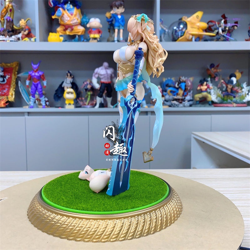 Mô Hình Nhân Vật Cecil Motaro Hoạt Hình Anime 8th Villager