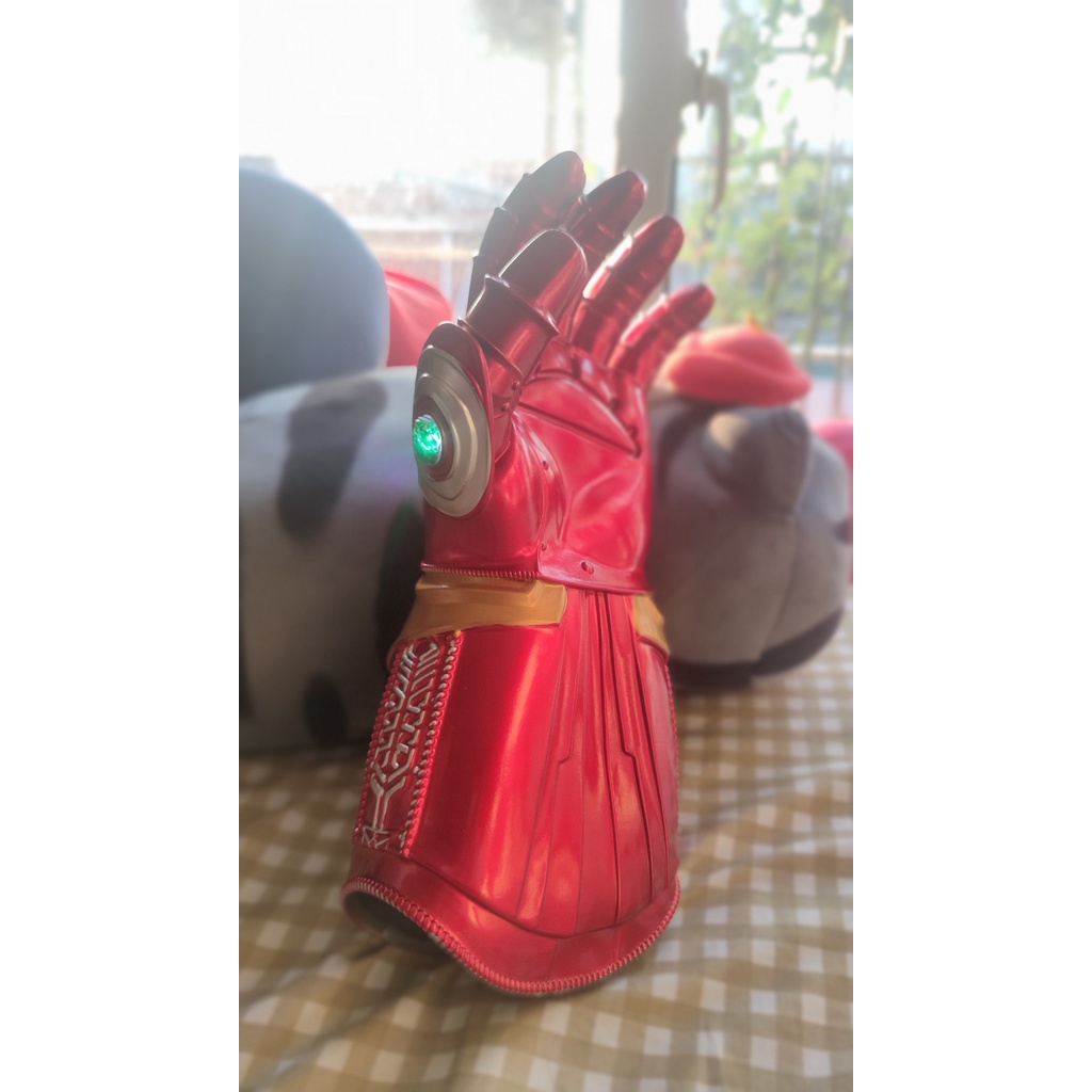 Găng tay vô cực - Găng tay Thanos tích hợp đèn led pin phát sáng