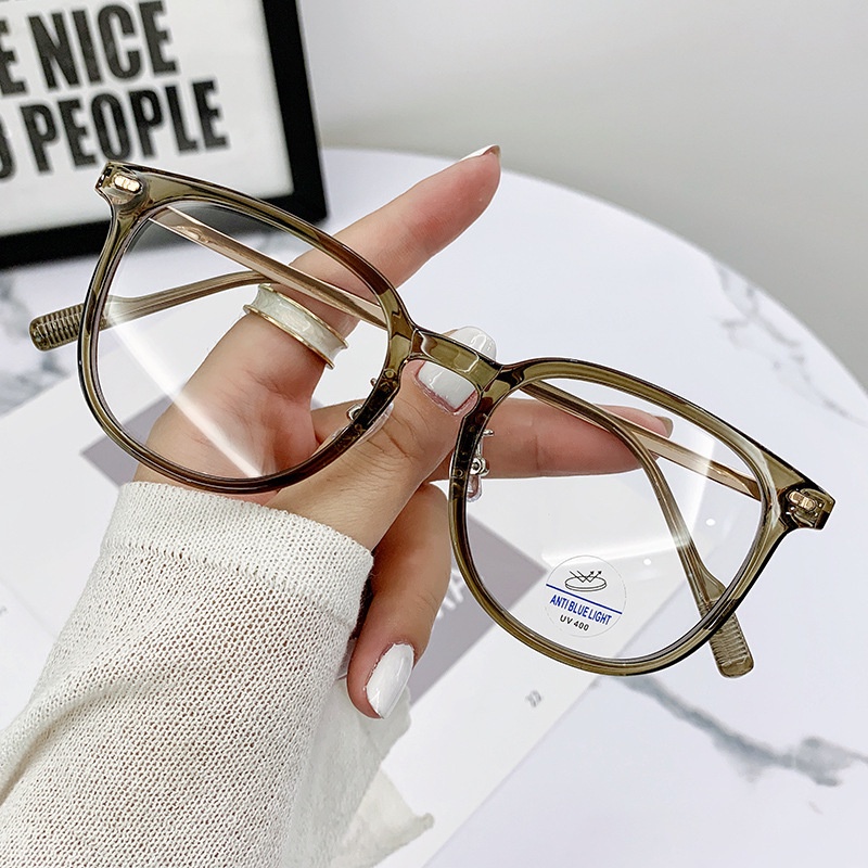 Mắt Kính Chống Bức Xạ Cho Cả Nam Và Nữ