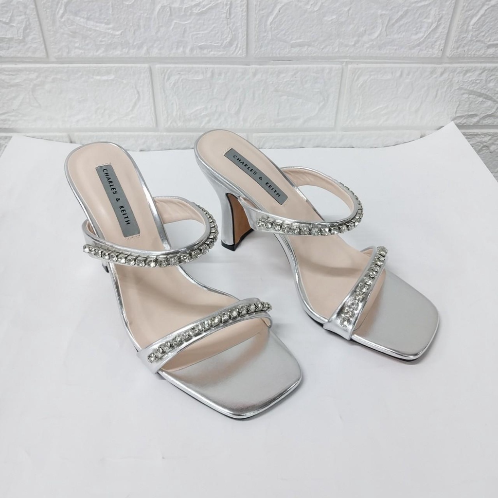 Guốc C&K quai ngang đính đá 9cm