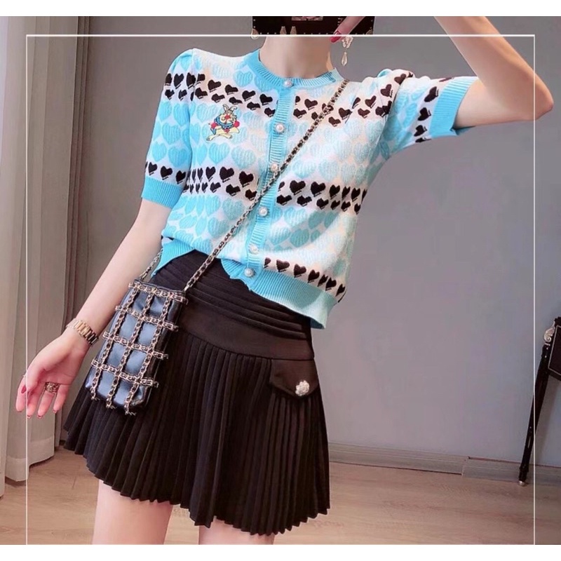 [L2M] Áo len Montoghi dệt kim SỌC TIM LOGO THỎ xinh xắn phối nút sang trọng