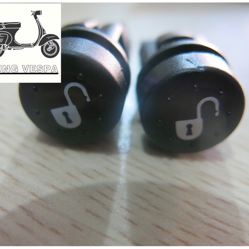Nút mở cốp Piaggio Vespa, Liberty đời mới , Hàng chuẩn, giá tốt