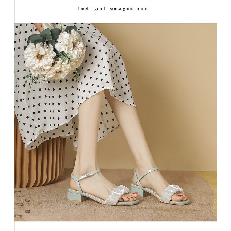 Giày nữ big size sandal đế vuông cao 3cm size 40 - 43