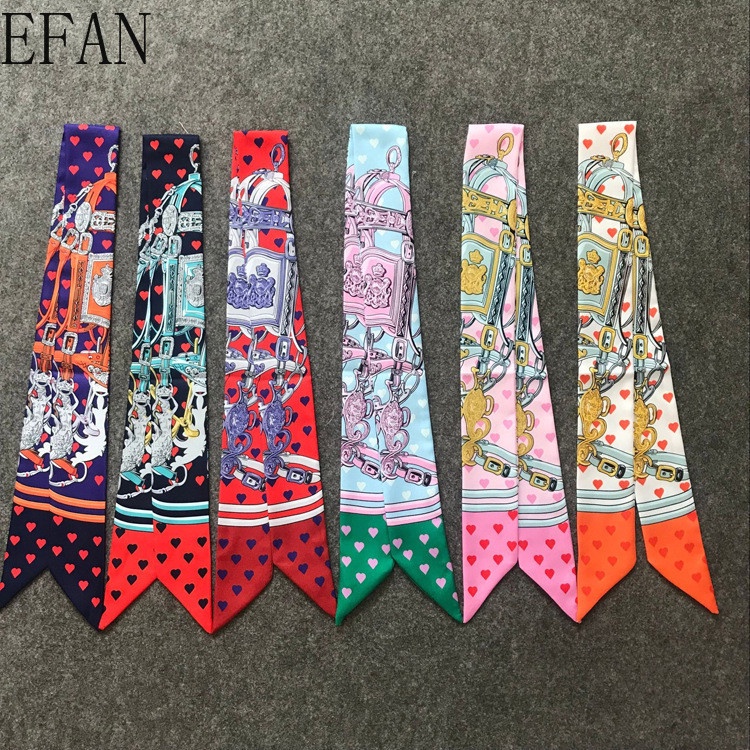 Khăn Choàng Cổ Kiêm Túi Xách In Họa Tiết Trái Tim Sang Trọng Thời Trang Cho Nữ