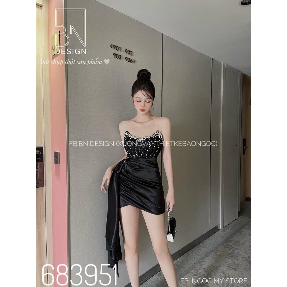 Đầm body cúp. KÈm hình chụp thật 100%. SIze dưới 54kg vừa. ĐƠn giản mà đẹp. Mua nhanh kẻo hết nha mấy chế