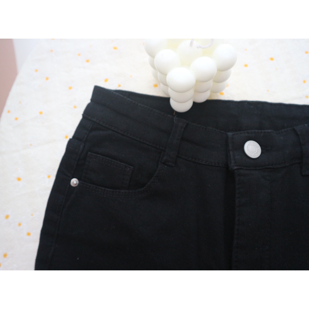 Quần Jean Ống Đứng Xẻ Gấu Giữa Thời Trang Chất Cotton Co Giãn Mềm Mịn