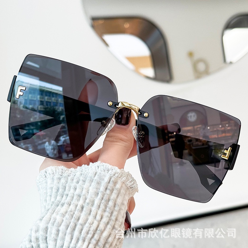 Kính Mát Gọng Vuông Lớn Phong Cách Âu Mỹ Thời Trang Cho Nữ