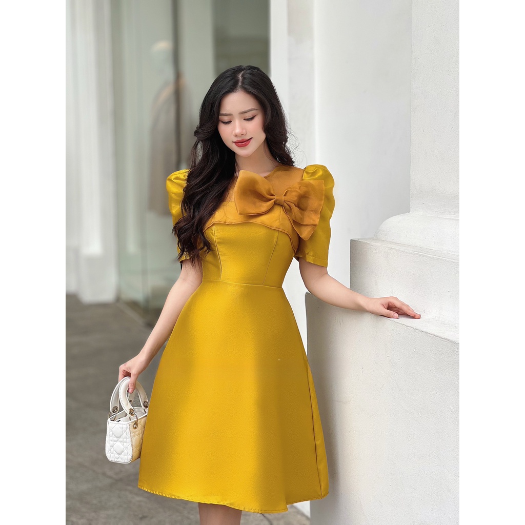 Váy thiết kế dự tiệc cổ vuông vai bồng chiết eo đính nơ kiêu kỳ M12 | BigBuy360 - bigbuy360.vn