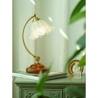 VIDEO TỰ QUAY Đèn bàn đèn phòng ngủ, đèn phòng đọc sách tạo dáng hoa tulip phong cách cổ điển