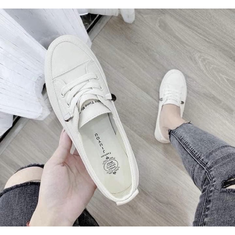 Giày Slipon nữ trắng