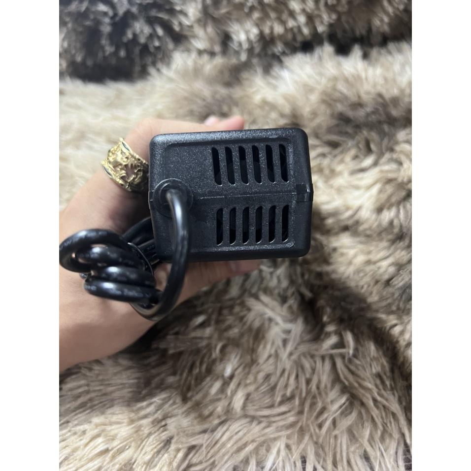 Sạc 7S 29.4V - 5A pin Li-ion , có quạt tản nhiệt và đèn báo đầy pin. BN.