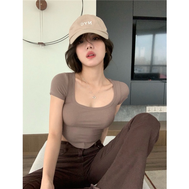 Áo Thun Tay Ngắn Cổ Tròn Kiểu Dáng Trẻ Trung Năng Động Cho Nữ