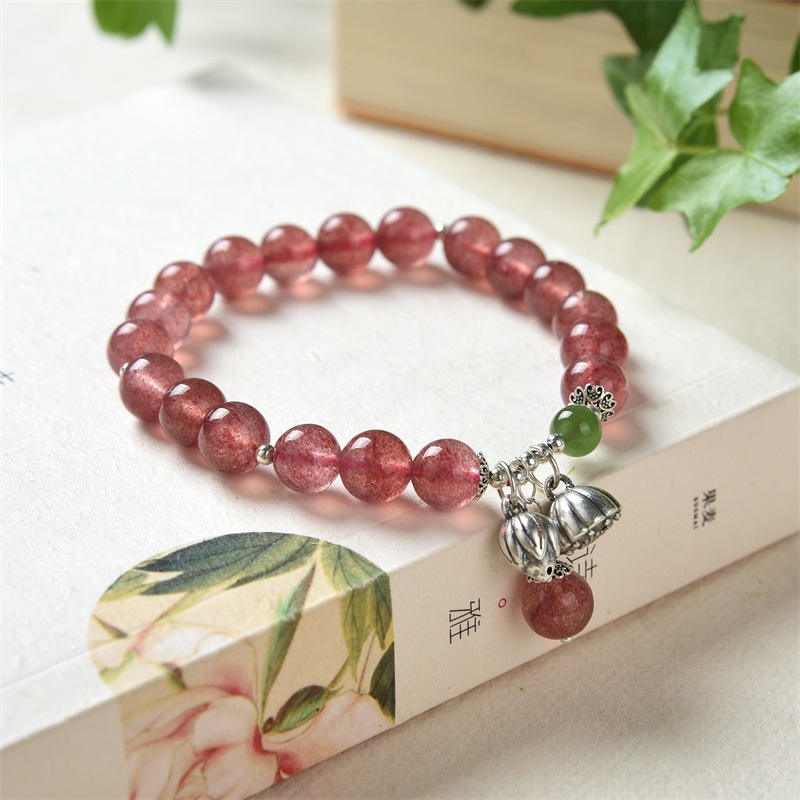 Vòng Tay Đính Pha Lê Hai Lớp Đính Hoa Sen Và Quả Dâu Tây Phong Cách Hoài Cổ Chúc Mừng Năm Mới Cho Nữ