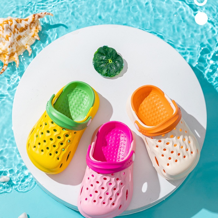 Dép Sục Cho Bé Chống Trơn Trượt, Dép Trẻ Em Đi Mưa DS01, chất liệu siêu nhẹ, êm mềm, đủ màu