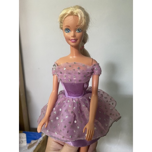 Búp bê Barbie Vintage qua sử dụng