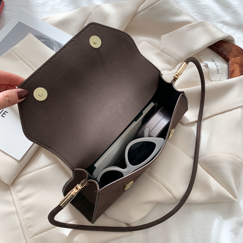 Shangxin Hong Kong style retro small bag women's fashionable advanced texture temperament women's shoulder armpit baguette bag women's CH93