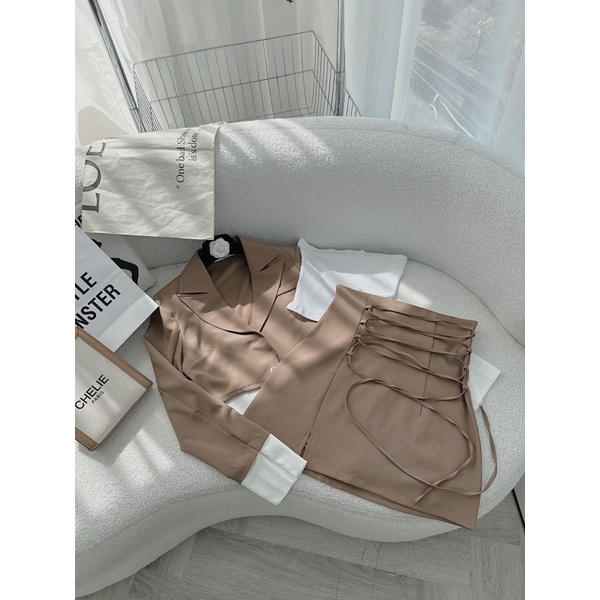 SET 3 MÓN VEST NUDE: KHOÁC CROP VEST KÈM ÁO 2S TRẮNG BÊN TRONG + CHÂN VÁY ĐAN DÂY