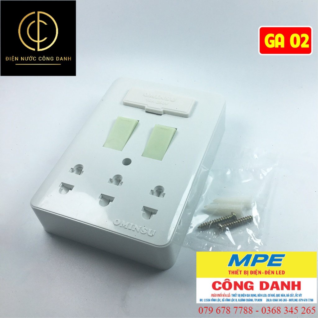 Bảng điện giả âm taplo giả âm thương hiệu OMINSU chịu tải 2500W có màng bảo vệ chống giật và nút  nhấn dạ quang