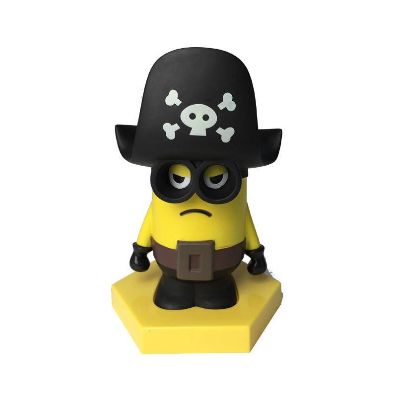 Ống Heo Tiết Kiệm Hình Minions Mặc Váy Cỏ / Minions / Cướp Biển / Nhân Vật Phim Hoạt Hình Despicable Me 2