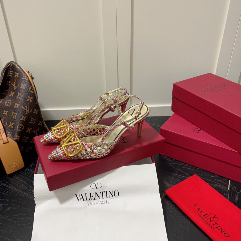 Sandal Cao Gót Hở Ngón Mũi Nhọn Thiết Kế Mới Thời Trang Dành Cho Năm 2023