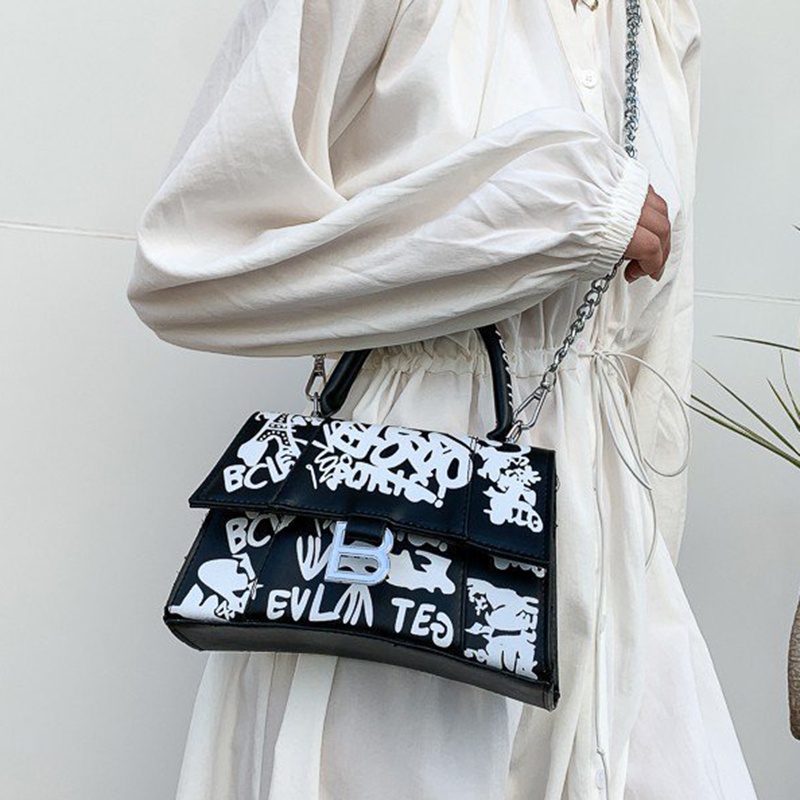 Túi Đeo Vai In Họa Tiết graffiti Hợp Thời Trang Dễ Phối Đồ Cho Nữ