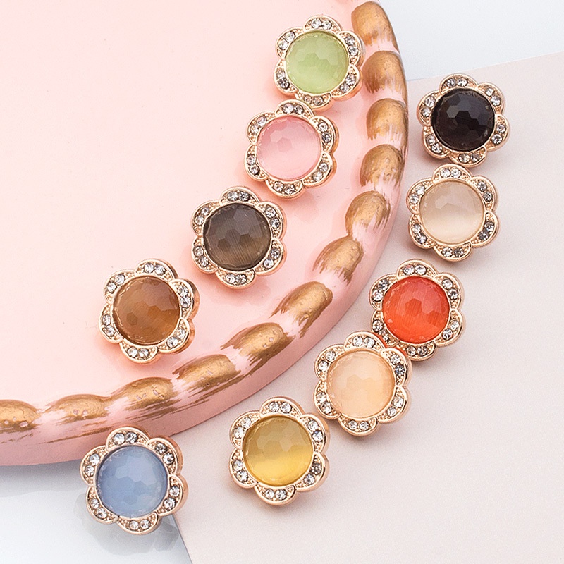 Set 5 Nút Áo Hình Bông Hoa Đính Đá Nhiều Màu Sắc