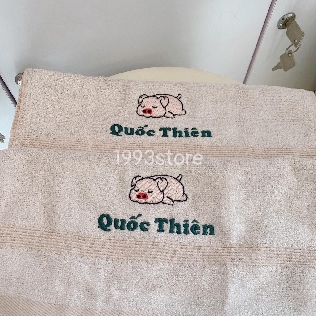 Khăn thêu tên kèm sticker theo yêu cầu xinh xắn đáng yêu size 35x75cm thích hợp cho bé mầm non đi học
