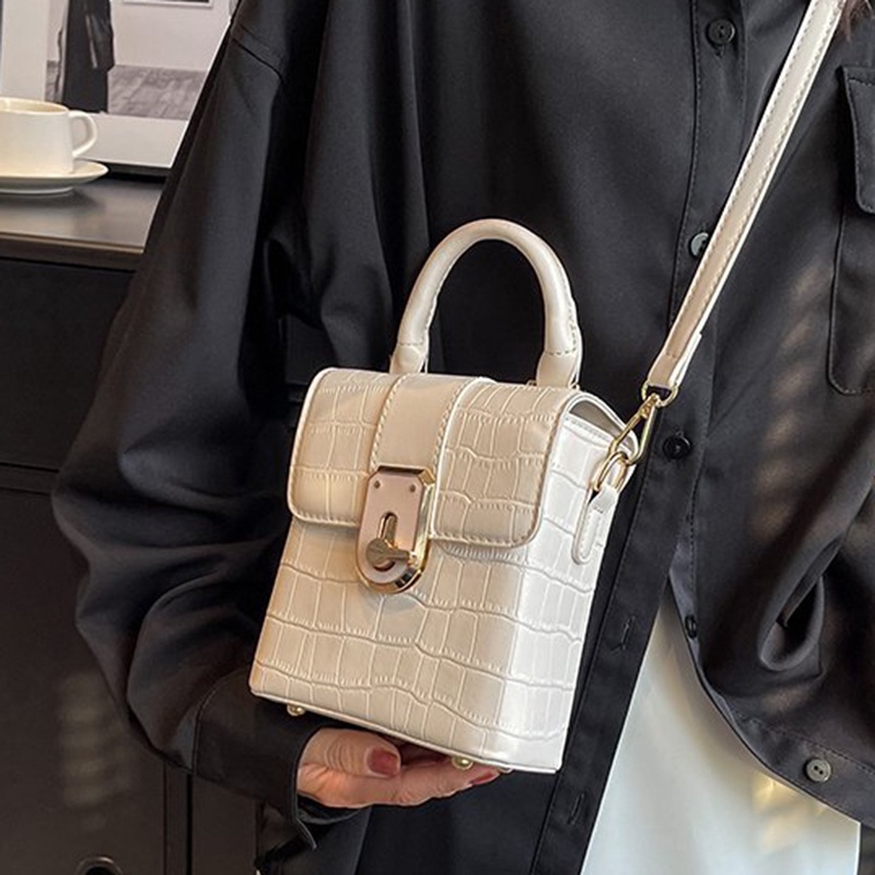 Túi Đeo Vai Thêu Họa Tiết Phong Cách retro Thời Trang Cao Cấp Cho Nữ