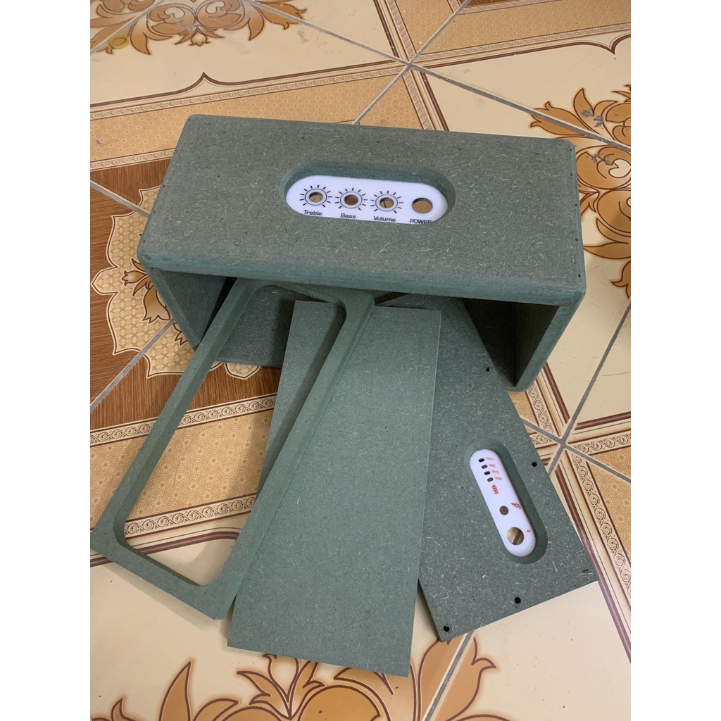 Vỏ box loa gỗ MDF kích thước 25x13x12,gỗ 12 li đã bôi keo, trà mịn, bo cạnh (tặng 2 miếng Control như hình)