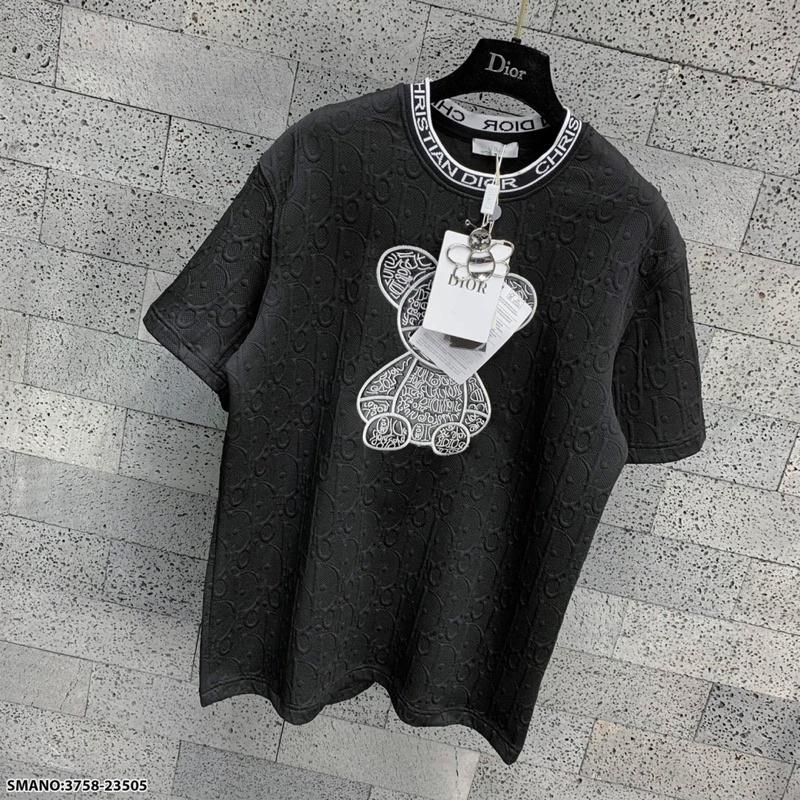 Áo Thun Nam Dio Hoạ Tiết Gấu Vân Nổi  - Áo Thun Nam Dio Cực Chất