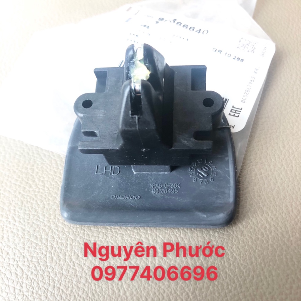 Lẫy mở cốp phụ MATIZ hàng xịn chính hãng GM - Mã phụ tùng 96566640