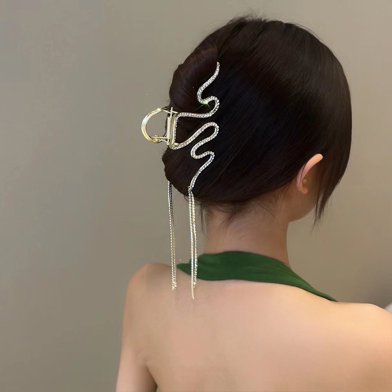 Kẹp Tóc Dạng Chuỗi Xích Tua Rua Cá Mập Thời Trang Thanh Lịch Cho Nữ