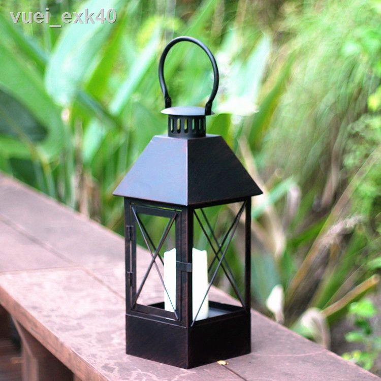 ∏Phong Cách Châu Âu Sắt Rèn Retro Sàn Đơn Giản Chống Gió Đèn Di Động Đèn Trang Trí Đám Cưới Đạo Cụ Trang Trí Đường Dẫn N