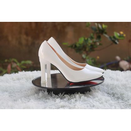 Giày cao gót 7 phân size từ 34 đến 42 màu đen trắng kem và đỏ