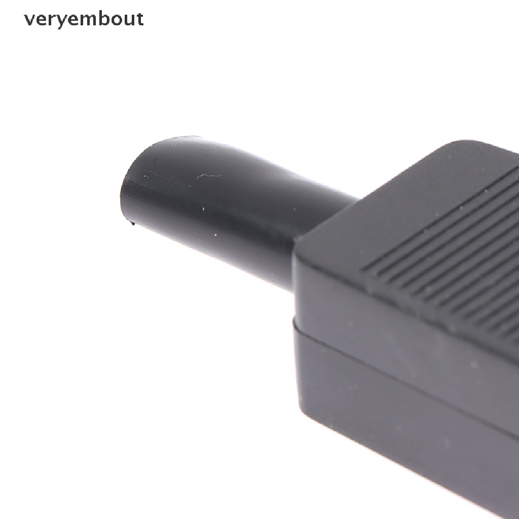 Đầu Nối Phích Cắm C13 C14 16A 250V 3 Chấu Tiện Dụng