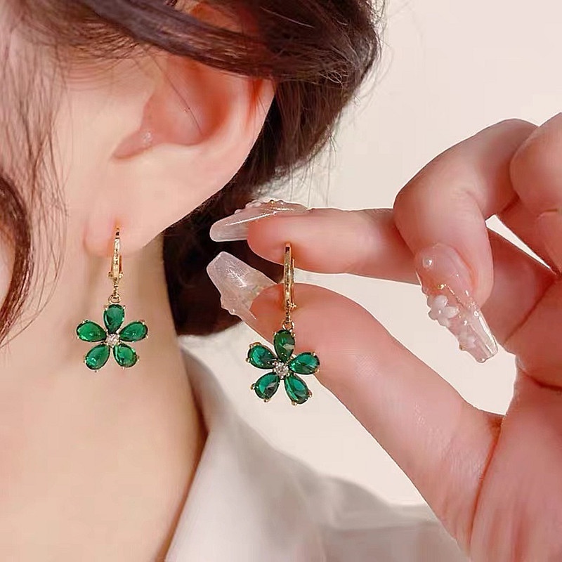 Đôi Bông Tai Hình Hoa Nhỏ Thời Trang Dành Cho Nữ 2023