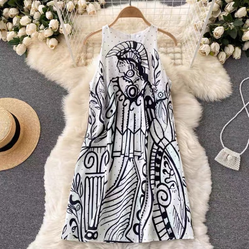 Đầm sát nách hoạ tiết đen trắng